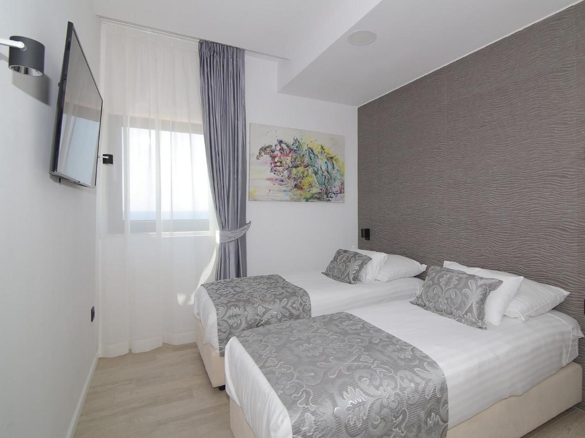 Luxury Amarin Apartment Ragusa Esterno foto